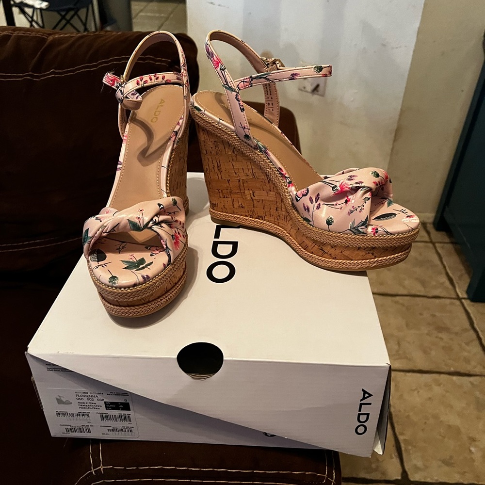 Aldo wedges- never worn - brand new
